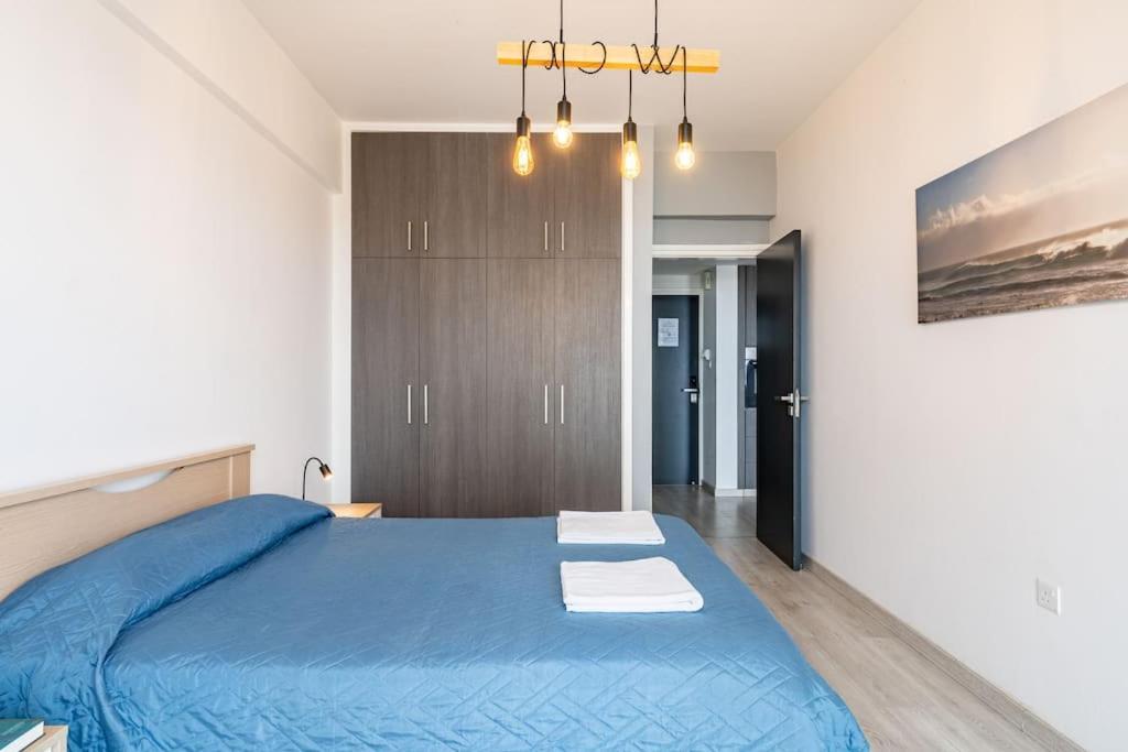 Must - Finikoudes Seaview