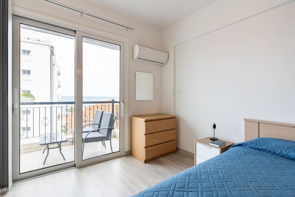 Must - Finikoudes Seaview Apartment