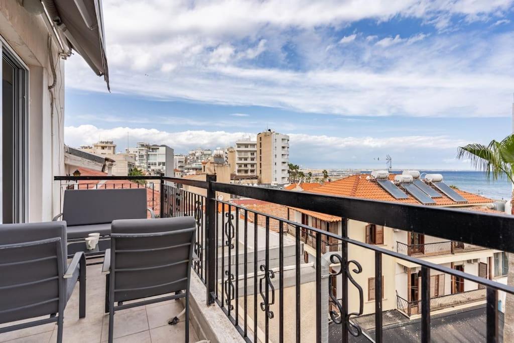 Must - Finikoudes Seaview Apartment *