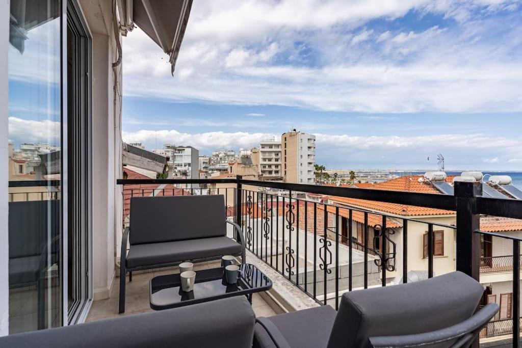 Apartment Must - Finikoudes Seaview