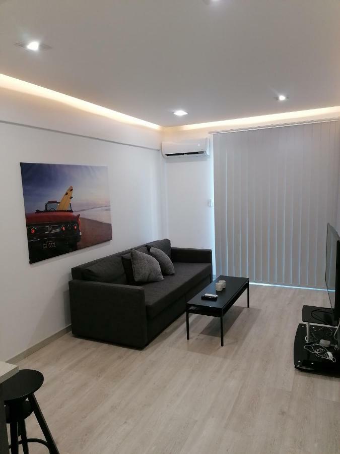 Must - Finikoudes Seaview *