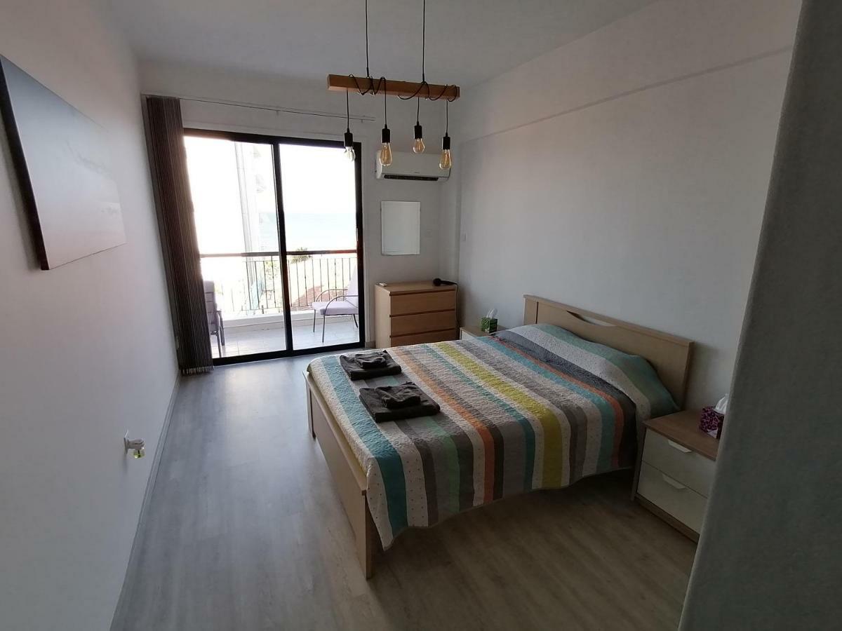 Must - Finikoudes Seaview * Λάρνακα