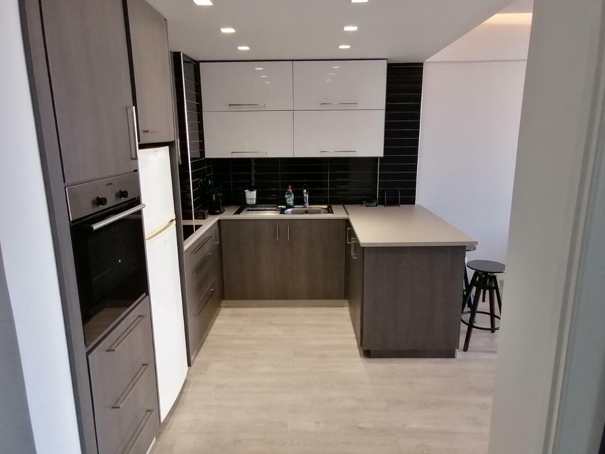 Must - Finikoudes Seaview Apartment *